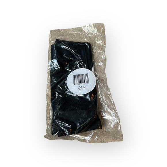 New in package freshly picked black tote bag - Picture 3 of 3